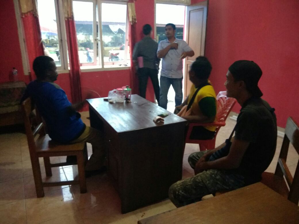 Team Saber Pungli Polres Manokwari Amankan Dua Oknum PNS