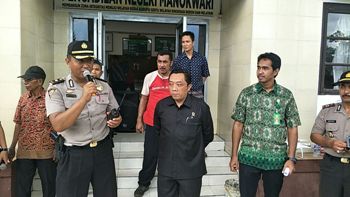 Polres Manokwari Gelar Latihan Kontijensi Huru Hara bersama Di  Pengadilan Negeri Manokwari