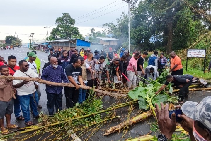 aksi pemalangan