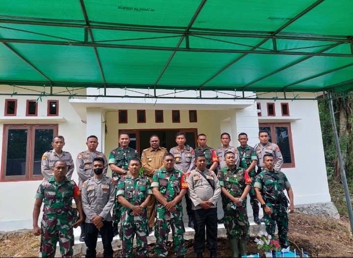 TNI POLRI TANAH RUBUH