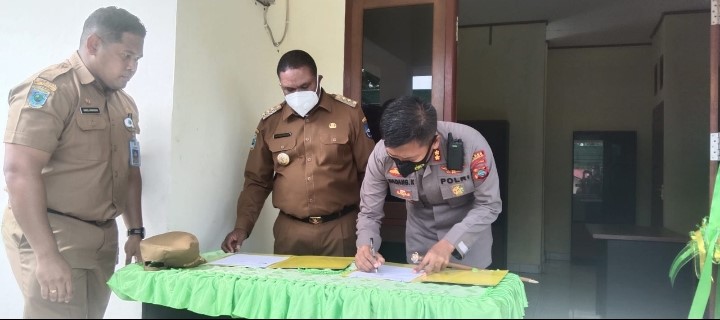 penandatanganan pakta integritas